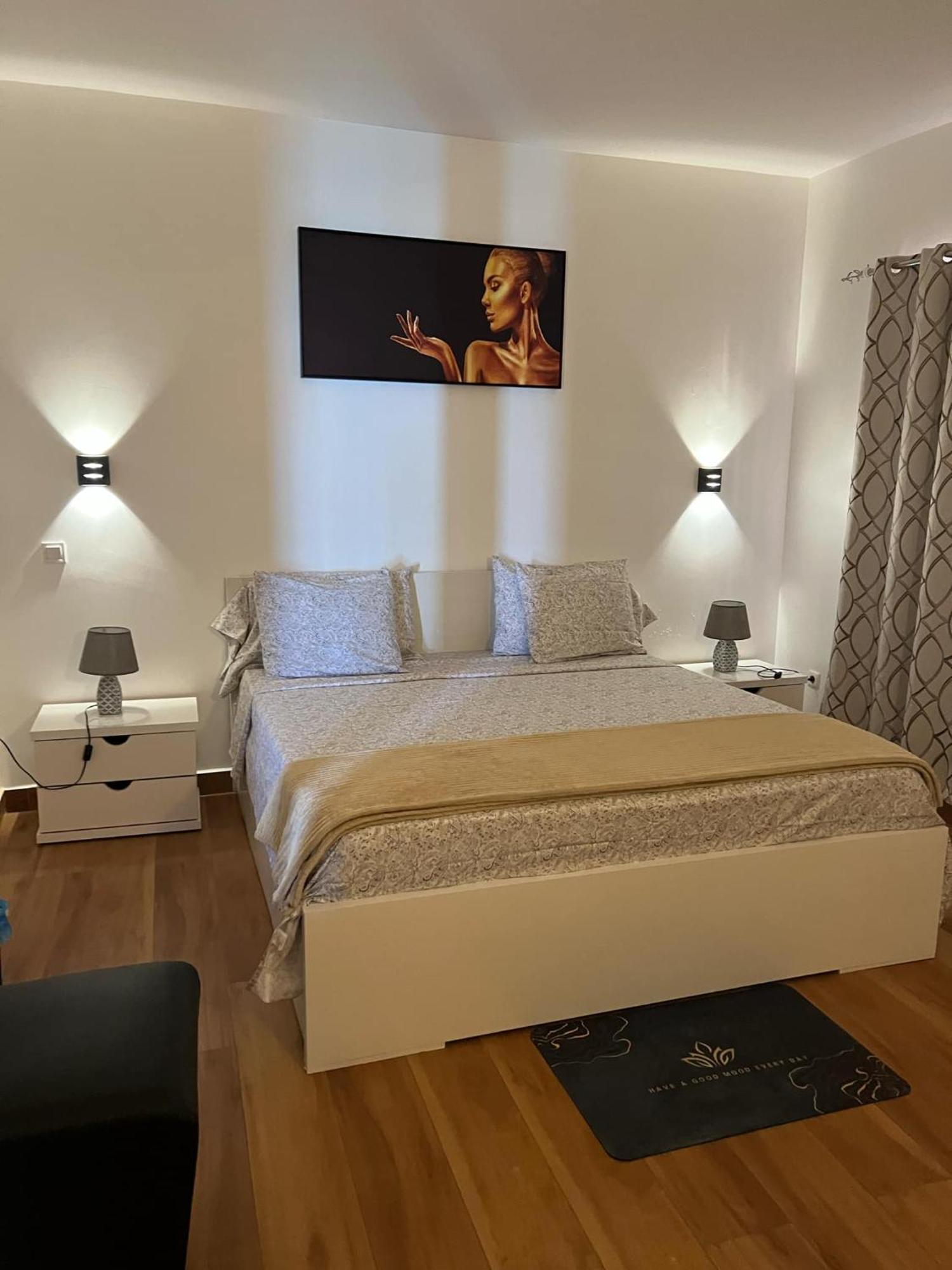 Residencia Aguia Villa Praia Kültér fotó